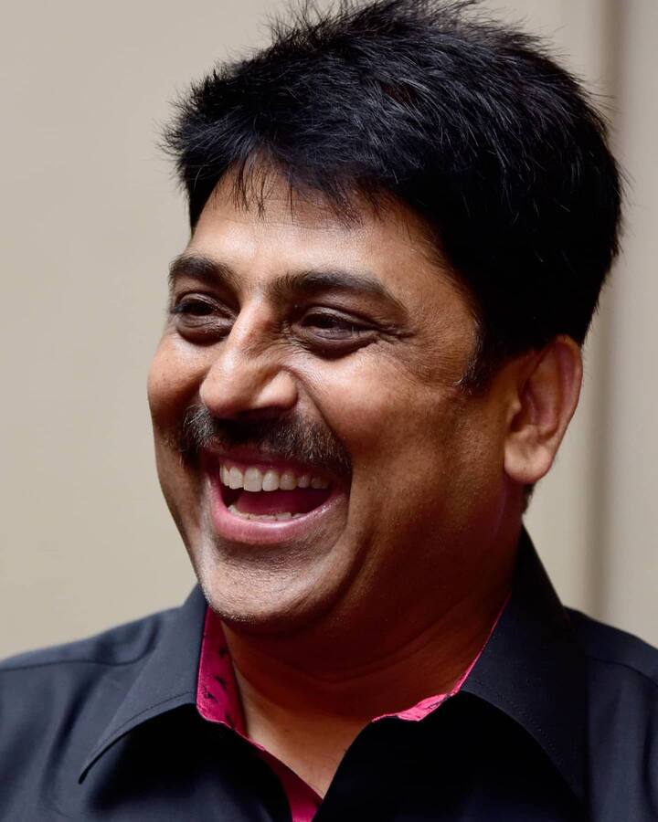 शैलेश लोढ़ा ने अब तक इन खबरों पर किए रिएक्शन नहीं दिया है, लेकिन शो के प्रोड्यूसर असित मोदी ने ज़रूर इस पर चुप्पी तोड़ी है.