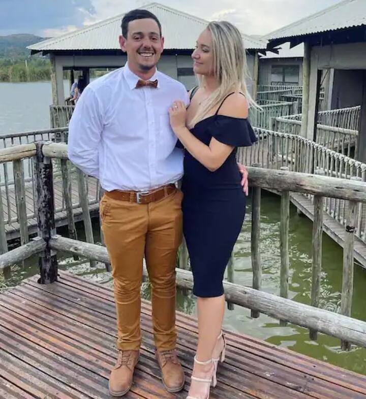 ਡੀ ਕਾਕ ਹਾਲ ਹੀ ਵਿੱਚ ਪਿਤਾ ਵੀ ਬਣੇ ਹਨ। ਉਸਦਾ ਅਤੀਤ ਕਿਆਰਾ ਹੈ।