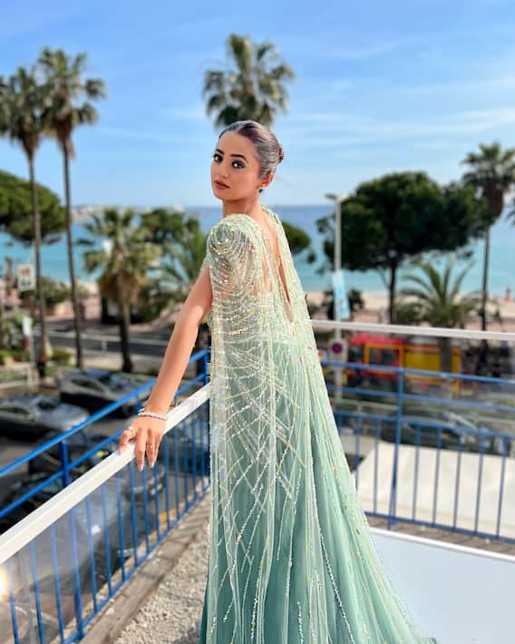 Cannes 2022: Helly Shah Makes Her Way To The Red Carpet In A Beautiful Gown - SEE PICS