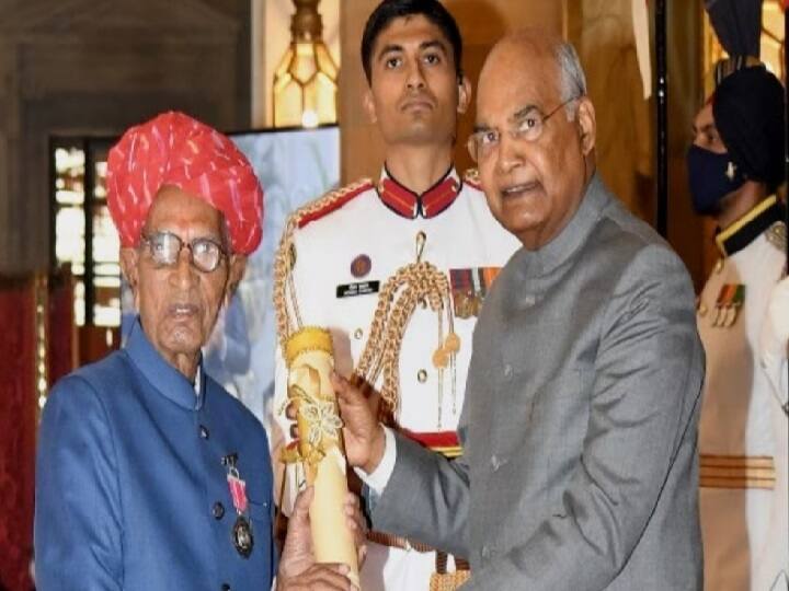 Padma Shri Dr Arjun Singh Shekhawat struggling for 50 years to get the Rajasthani language recognized, now said big thing ann राजस्थानी भाषा को मान्याता दिलाने के लिए 50 साल से संघर्ष कर रहे हैं पद्मश्री डॉ अर्जुन सिंह शेखावत, अब कह दी है बड़ी बात