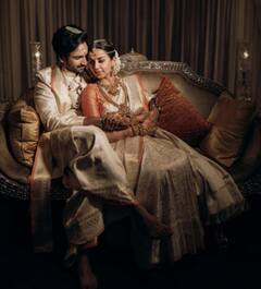 Actress Nikki-Aadi: புதுசா ஒரு வெட்கம் மொளைக்கிது.. மால டும் டும் நிக்கி-ஆதி திருமண படங்கள் !