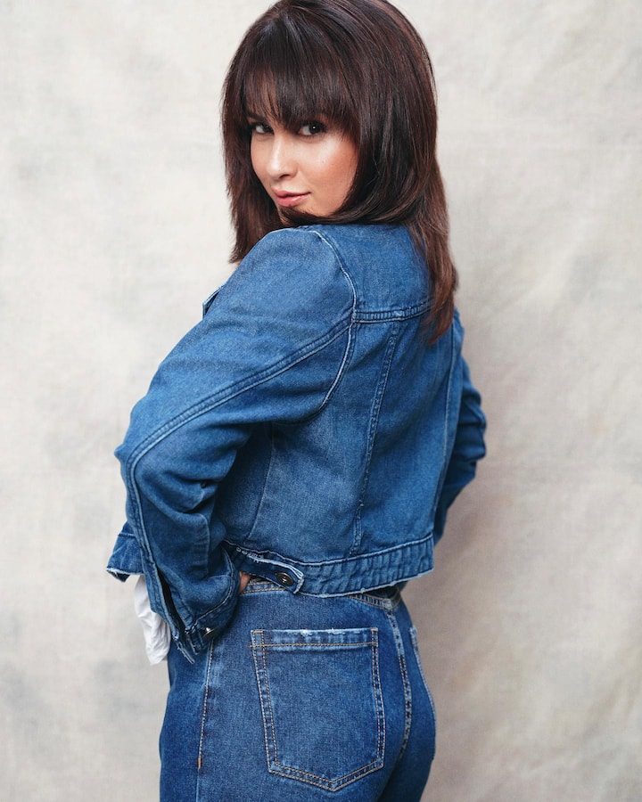 बॉलीवुड एक्ट्रेस जेनेलिया डिसूज़ा लम्बे वक़्त बाद फ़िल्मी दुनिया में वापसी कर रही हैं