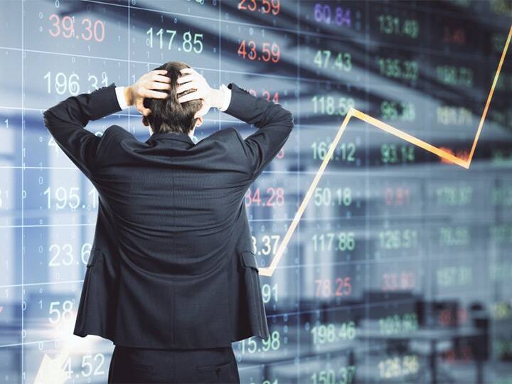 Stock Market Opening: ਹਫਤੇ ਦੇ ਪਹਿਲੇ ਕਾਰੋਬਾਰੀ ਦਿਨ ਹੀ ਸ਼ੇਅਰ ਬਾਜ਼ਾਰ ਢਹਿ-ਢੇਰੀ, 53,000 ਅੰਕਾਂ ਤੋਂ ਹੇਠਾਂ ਖਿਸਕਿਆ Stock Market Opening: The stock market crashed on the first trading day of the week, slipping below 53,000 points. Stock Market Opening: ਹਫਤੇ ਦੇ ਪਹਿਲੇ ਕਾਰੋਬਾਰੀ ਦਿਨ ਹੀ ਸ਼ੇਅਰ ਬਾਜ਼ਾਰ ਢਹਿ-ਢੇਰੀ, 53,000 ਅੰਕਾਂ ਤੋਂ ਹੇਠਾਂ ਖਿਸਕਿਆ