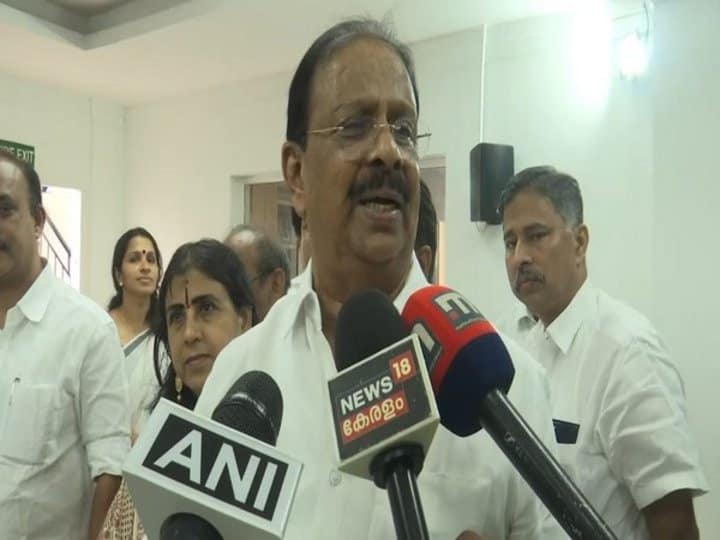 Kerala: Congress Chief Sudhakaran Booked Over 'Dog With Broken Chain' Remark Against CM Pinarayi Vijayan Kerala Congress Chief Sudhakaran Booked 'Dog With Broken Chain' Remark Against CM Pinarayi Vijayan Kerala: Congress Chief Sudhakaran Booked Over 'Dog With Broken Chain' Remark Against CM Pinarayi Vijayan