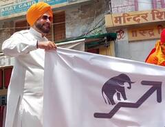 ਸੁਪਰੀਮ ਕੋਰਟ ਵੱਲੋਂ ਸਜ਼ਾ ਸੁਣਾਉਣ ਤੋਂ ਪਹਿਲਾਂ ਨਵਜੋਤ ਸਿੱਧੂ ਹਾਥੀ 'ਤੇ ਚੜ੍ਹ ਕੇ ਕਰ ਰਹੇ ਸੀ ਰੋਸ ਪ੍ਰਦਰਸ਼ਨ