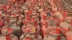 Cylinder Price Hike: रसोई में महंगाई की मार, LPG सिलेंडर के दामों में 3.50 रुपये की बढ़ोत्तरी