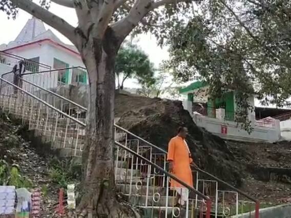 In Pics: जांजगीर चांपा के इस शिवालय में हर समय प्रकृति करती है भगवान शिव का जलाभिषेक! देखें तस्वीर