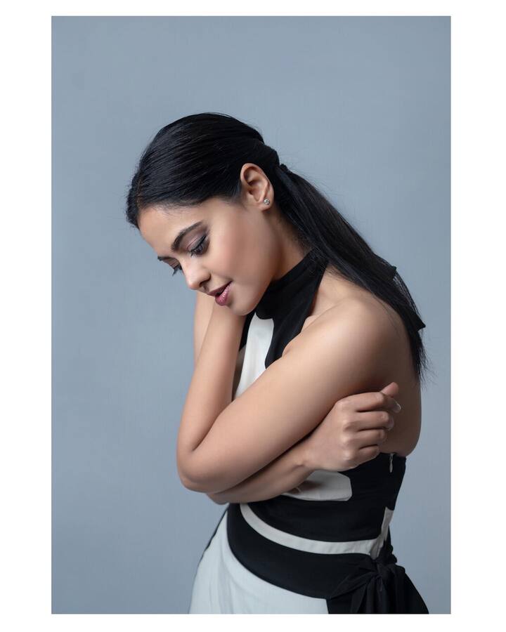 బిందు మాధవి ఫోటోలు -Image Credit:Bindu Madhavi/Instagram