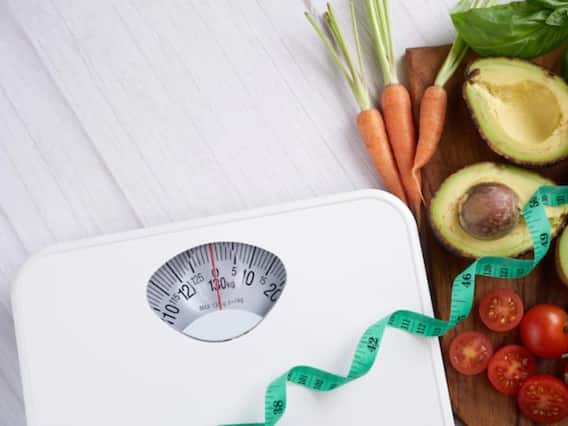 Foods for Metabolism: वजन घटाने के लिए मेटाबॉलिज्म बूस्ट होना है जरूरी, डाइट में शामिल करें ये फूड्स Foods for Metabolism: वजन घटाने के लिए मेटाबॉलिज्म बूस्ट होना है जरूरी, डाइट में शामिल करें ये फूड्स