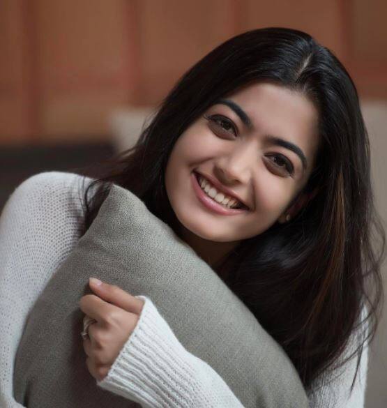 Rashmika Mandana: नेशनल क्रश रश्मिका मंदाना ने बॉयफ्रेंड से की थी सगाई, रो रो कर बिताती थीं रातें