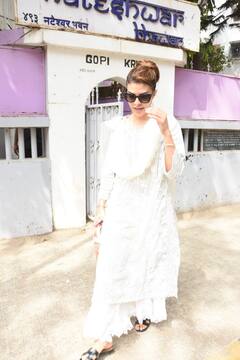 Photos: डांस क्लास के बाहर स्पॉट हुईं Jacqueline Fernandez, फोटोज वायरल