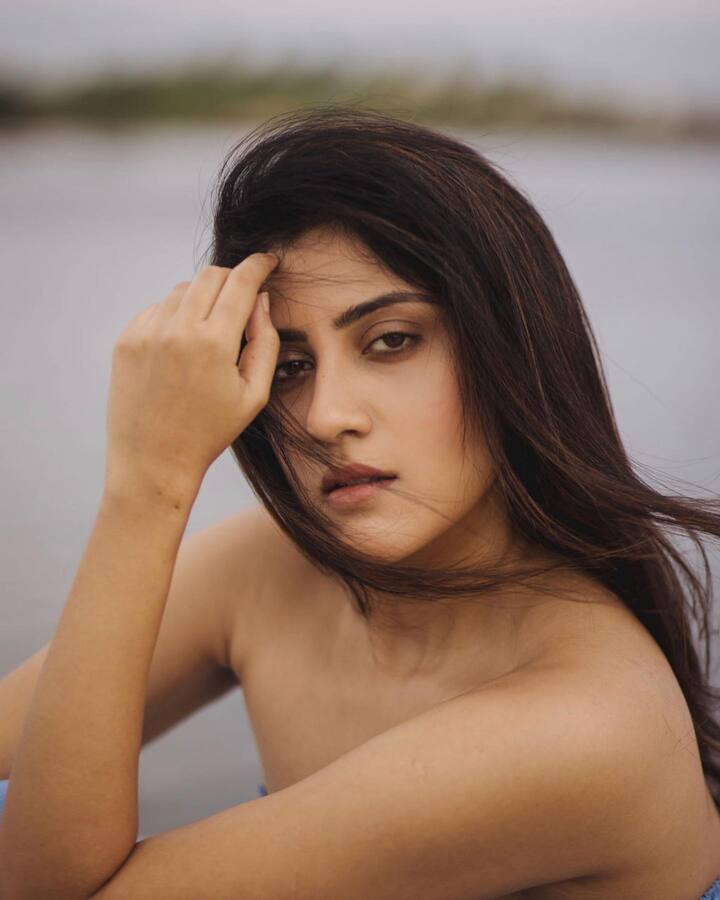 తమిళ, తెలుగు, కన్నడ సినిమాల్లో కనిపిస్తుంది ధన్యా. -Image Credit:Dhanya Balakrishna/Instagram