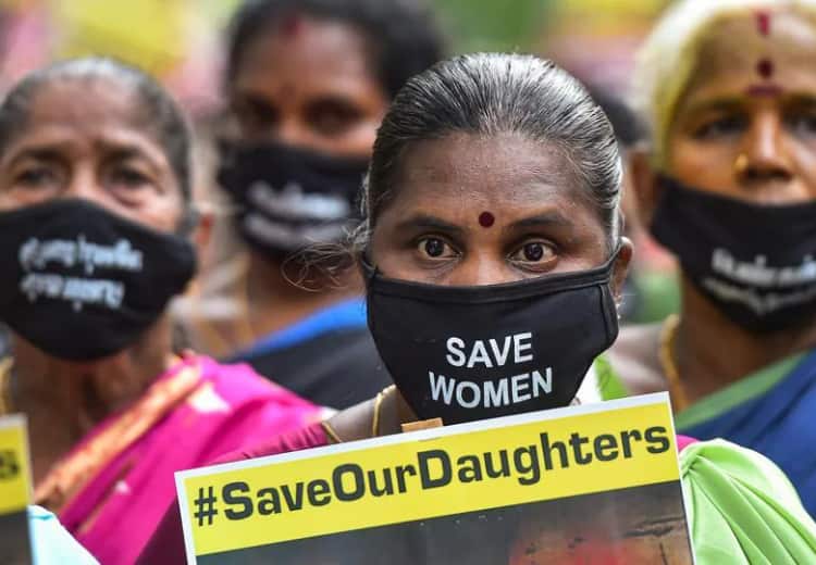NHFS-5 data shows that around one third of women in India are subjected to spousal violence `மூன்றில் ஒரு கணவனால் நிகழ்த்தப்படும் வன்முறையால் பாதிப்பு!’ - தேசிய குடும்ப சுகாதாரக் கணக்கெடுப்பில் தகவல்!