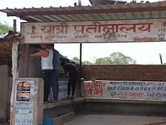 Etawah News: सीएम योगी के आदेश पर अवैध स्टैंड पर हुई बुलडोजर की कार्रवाई, दुकानदारों ने मुख्यमंत्री से की ये अपील