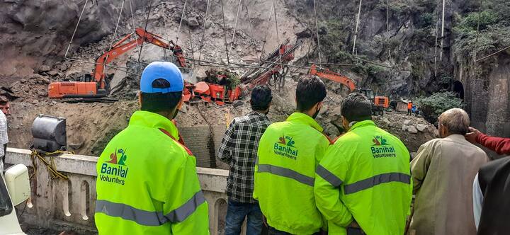 अधिकारी ने कहा,