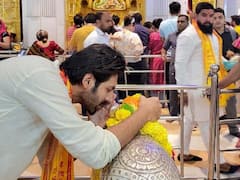 Kartik Aaryan Visits Siddhivinayak Temple To Seek Blessings For The Success Of 'Bhool Bhulaiyaa 2'