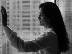 Eesha Rebba Photos: బ్లాక్ అండ్ వైట్ డ్రెస్సులో అదిరిన ఈషారెబ్బ