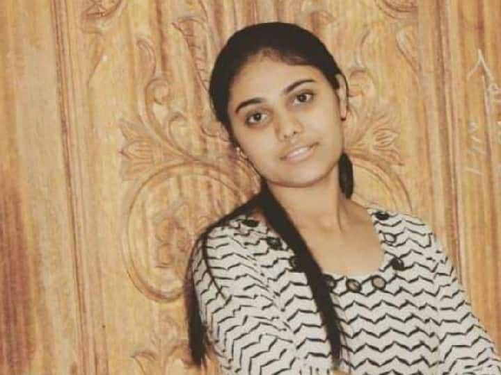 Female doctor hangs herself for fear of NEET exam in Coimbatore கோவை : நீட் தேர்வு அச்சத்தால் பெண் டாக்டர் தூக்கிட்டு தற்கொலை: ஆர்.டி.ஓ விசாரணை