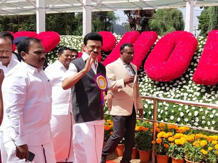 Chief Minister Stalin inaugurated the 124th Ooty Flower Exhibition பூத்துக்குலுங்கும் வண்ண மலர்கள்: உதகை மலர் கண்காட்சியைத் தொடங்கி வைத்தார் முதலமைச்சர் மு.க.ஸ்டாலின்!