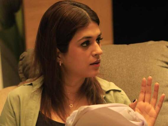Shraddha Das Photos: డోంట్ డిస్ట్రబ్-శ్రద్ధాదాస్ చాలా బిజీగా ఉందబ్బా Shraddha Das Photos: డోంట్ డిస్ట్రబ్-శ్రద్ధాదాస్ చాలా బిజీగా ఉందబ్బా
