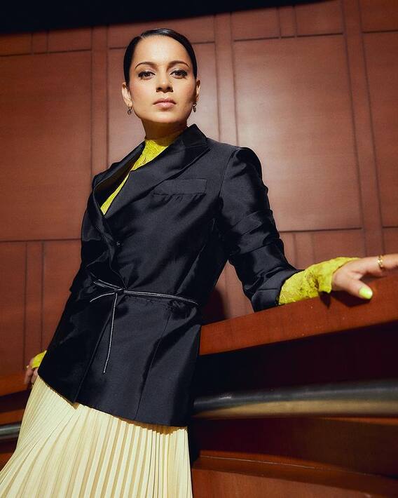 Kangana Ranaut: బోల్డ్ లుక్ లో కంగనా - ఫొటోలు వైరల్