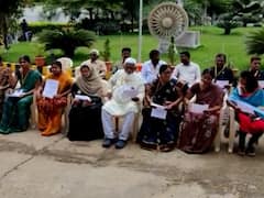 Tadipatri JC Prabhakar : దిండు దుప్పటితో వచ్చిన జేసీ ప్రభాకర్ రెడ్డి - టెన్షన్ పడుతున్న తాడిపత్రి అధికారులు !