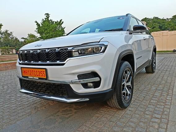 Jeep ने टोयोटा फॉर्च्यूनर से सस्ते में लॉन्च की अपनी 7 सीटर डीजल एसयूवी, 4X4 का भी है ऑप्शन Jeep ने टोयोटा फॉर्च्यूनर से सस्ते में लॉन्च की अपनी 7 सीटर डीजल एसयूवी, 4X4 का भी है ऑप्शन