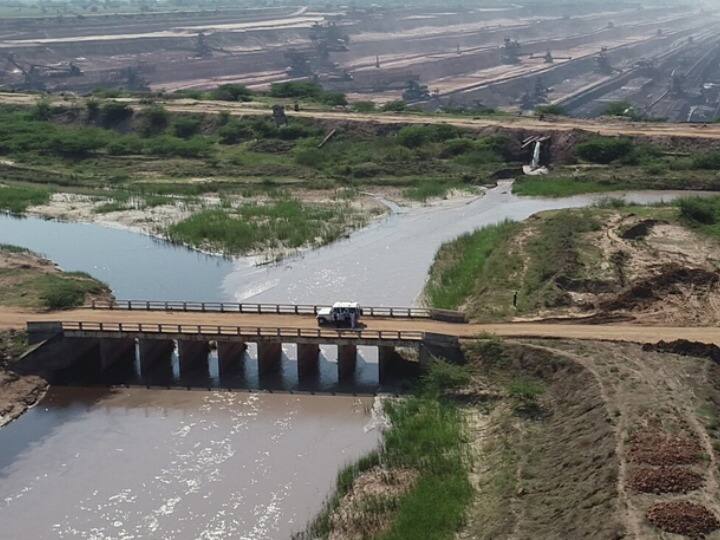 Tamil Nadu Villagers Stage Protest Against Land Acquisition In Cuddalore For NLC India Project TN Villagers Stage Protest Against Land Acquisition For NLC India Project