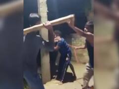 Bihar News: बेगूसराय में छात्रा के घर में घुस रहा था शिक्षक, लोगों ने पोल से बांधा, लाठी-डंडे से पीटा, वीडियो वायरल