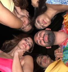 Inside Pics: जाह्नवी कपूर से लेकर जैकलीन और शनाया तक साथ में पार्टी करती दिखी ये एक्ट्रेसेस, यहां देखें तस्वीरें