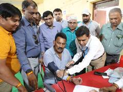Indore News: स्वास्थ्य मेले में हुई मंत्री तुलसीराम सिलावट के ब्लड प्रेशर की जांच, इतन लोगों ने कराया हेल्थ चेकअप