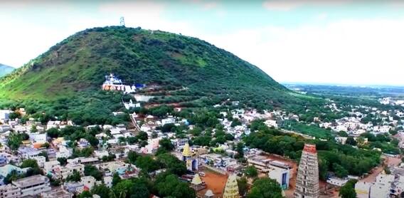 History Of Mangalagiri Panakala Swamy: మంగళగిరి లక్ష్మీ నరసింహస్వామివారి ఆలయ స్థల పురాణం | ABP Desam