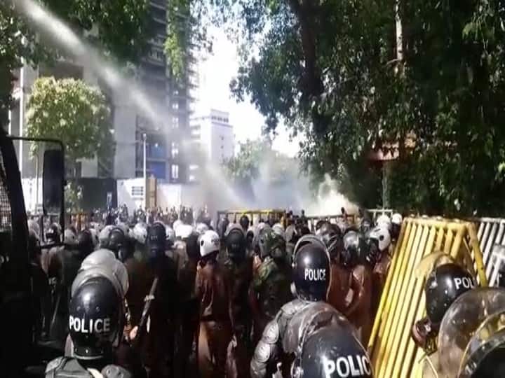 colombo students protest Anti-Government Protest Continues In Sri Lanka.. Colombo Students Protest: அரசுக்கு எதிராக கொழும்பில் போராட்டம்.. கண்ணீர் புகையை கையில் எடுத்த காவல்துறை.. கலவரமான பூமி..!