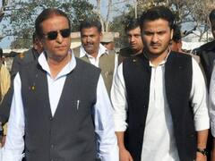 Rampur: फर्जी जन्म प्रमाण पत्र मामले को लेकर कोर्ट में बेटे के साथ पेश हुए आजम खान, जानिए क्या हैं आरोप