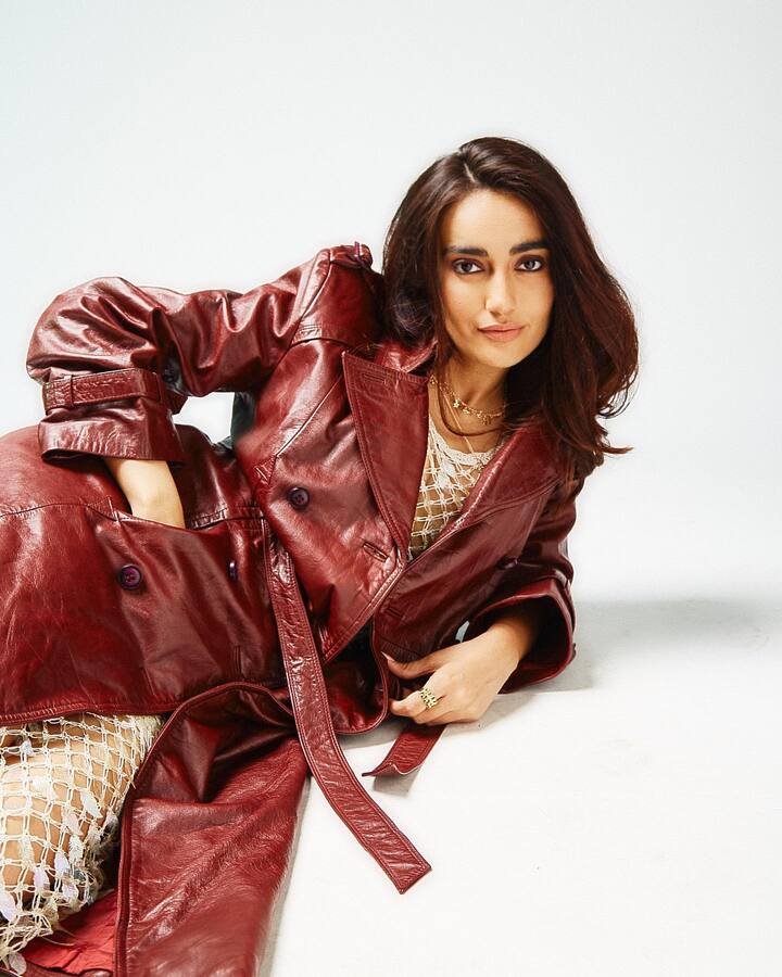 सोशल मीडिया प्लेटफॉर्म इंस्टाग्राम पर सुरभि जल्द ही 9 मिलियन फॉलोअर्स का आंकड़ा पार करने जा रही हैं.