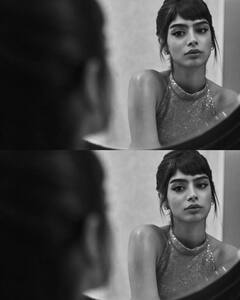 Khushi Kapoor Photos: ग्लैमर के मामले में बहन जाह्नवी कपूर से कम नहीं खुशी कपूर, लेटेस्ट फोटोज पर जरा डालिए तो नजर