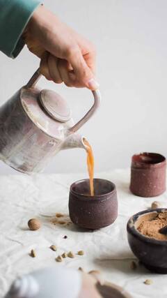 International Tea Day 2022 : ...यासाठी साजरा केला जातो आंतरराष्ट्रीय चहा दिन!