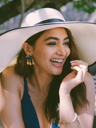 એક્ટ્રેસ પૂજા હેગડેએ Jan Gana Mana માટે વસૂલી આટલી તગડી રકમ, આંકડો જાણીને તમારા પણ ઉડી જશે હોશ........