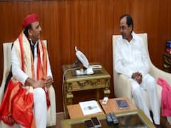 CM KCR Meets Akhilesh Yadav : దిల్లీలో సీఎం కేసీఆర్ తో ఎస్పీ అధినేత అఖిలేశ్ యాదవ్ భేటీ, ప్రత్యామ్నాయ కూటమిపై చర్చ!