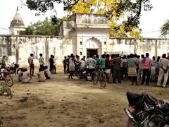 Budaun News: बदायूं में नाबालिग प्रेमी जोड़े ने मंदिर में फांसी लगाकर दी जान, परिजनों को इस बात का शक