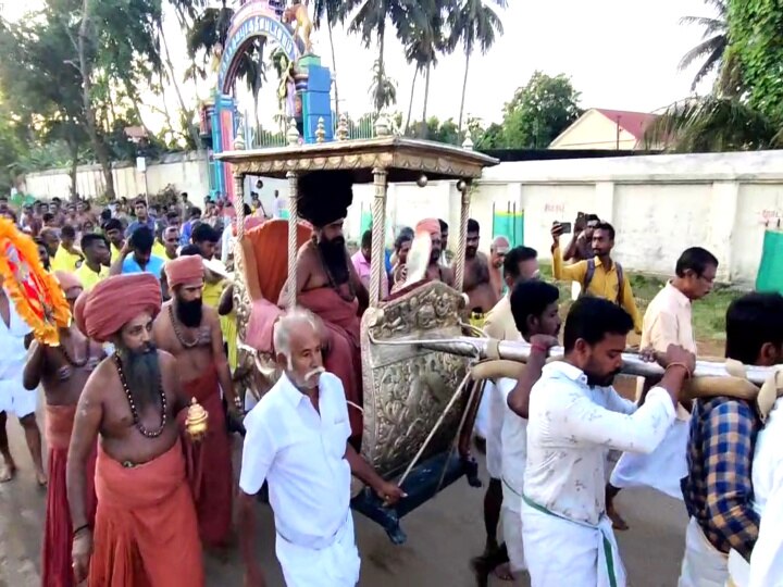 தருமபுரம் ஆதீன குருபூஜை விழா: நாற்காலி பல்லக்கில் தருமபுரம் ஆதீனம்.! நாளை பட்டணப் பிரவேசம்!