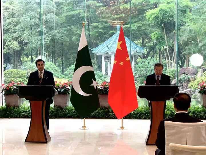 China-Pak Relations Meeting of Foreign Ministers of China and Pakistan Bilawal informed about Jammu and Kashmir China-Pak Relations: चीन और पाक के विदेश मंत्रियों की बैठक, बिलावल ने चीनी पक्ष को जम्मू-कश्मीर के घटनाक्रम की दी जानकारी