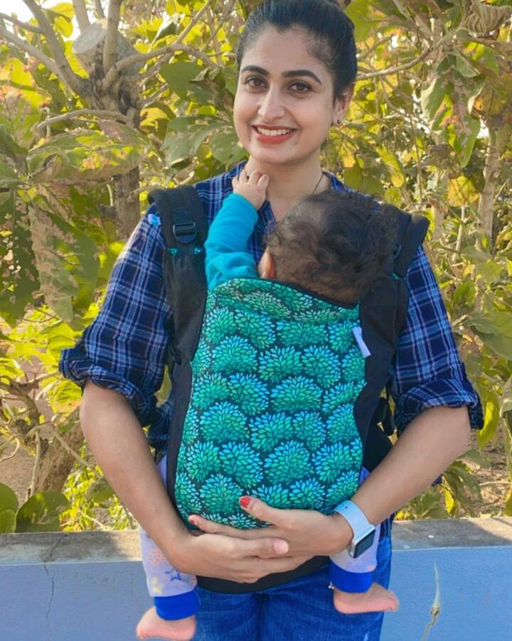 కూతురుతో చైత్ర రాయ్ -Image Credit:Chathra Rai/Instagram