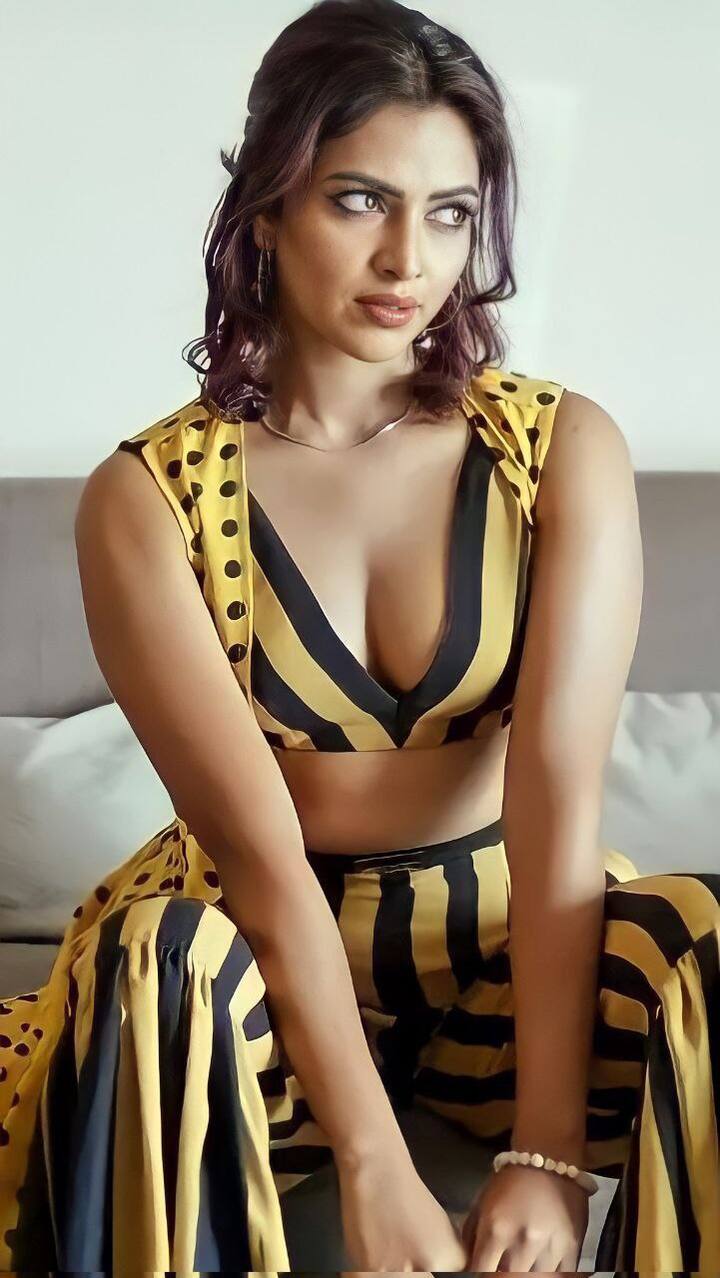விஜய், விக்ரம் போன்ற நடிகர்களுடன் நடித்துள்ளார்