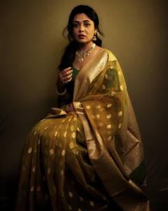 PHOTO : ‘माझी तुझी रेशीम गाठ’ फेम अभिनेत्री प्रार्थनाचं देखणं रूप; पाहा फोटो!