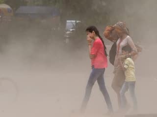 Punjab Weather: ਪੰਜਾਬ 'ਚ ਅੱਜ ਮੀਂਹ ਨਾਲ ਚੱਲੇਗੀ ਤੇਜ਼ ਹਨੇਰੀ, ਮੌਸਮ ਵਿਭਾਗ ਵੱਲੋਂ ਯੈਲੋ ਅਲਰਟ ਜਾਰੀ, ਇਨ੍ਹਾਂ ਇਲਾਕਿਆਂ 'ਚ ਘਰੋਂ ਨਾ ਨਿਕਲਣ ਦੀ ਸਲਾਹ