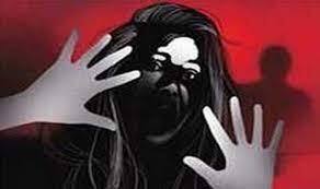 minor molested gang raped in mercedes in hyderabad political leader son allegedly behind incident marathi news updates Hyderabad Rape Case : हैदराबादमध्ये अल्पवयीन मुलीवर मर्सिडिजमध्ये सामूहिक बलात्कार, आरोपींमध्ये आमदाराच्या मुलाचा समावेश