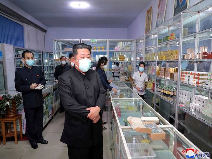 North Korea reports 186,000 new suspected Covid cases Covid 19 in North Korea: ఉత్తర కొరియాలో కరోనా విలయతాండవం- ఒక్కరోజులో లక్షా 86 వేల కేసులు!
