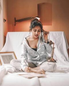 actress amalapauகொள்ளை கொள்ளும் அழகே..! நீதான் எந்தன் உலகே..! அமலாபால் கலக்கல் கிளிக்ஸ்..!