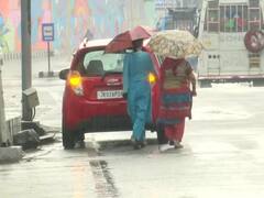 Jammu-Kashmir Weather Forecast: जम्मू में गर्मी तो कश्मीर में बारिश का सिलसिला जारी, जानें- आगे कैसा रहेगा मौसम